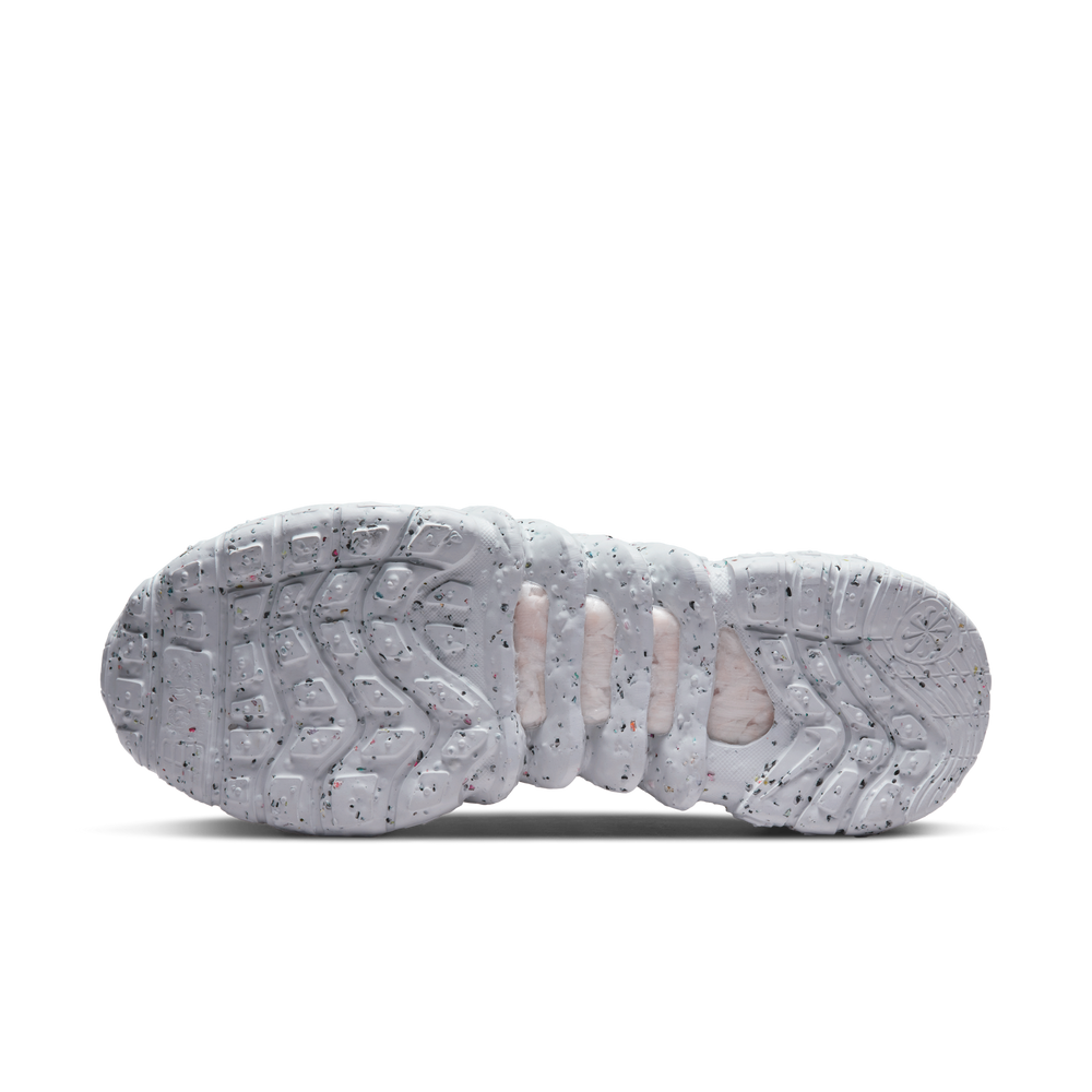 
                  
                    Load image into Gallery viewer, Nike Space Hippie 01 &amp;#39;MAGMA&amp;#39;
                  
                