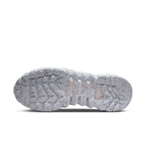 
                  
                    Load image into Gallery viewer, Nike Space Hippie 01 &amp;#39;MAGMA&amp;#39;
                  
                