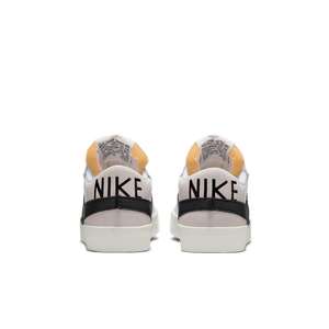 
                  
                    Load image into Gallery viewer, Nike Blazer Low 77&amp;#39; Jumbo &amp;#39;Black&amp;#39;
                  
                