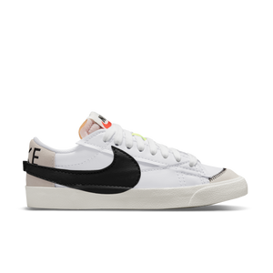 
                  
                    Load image into Gallery viewer, Nike Blazer Low 77&amp;#39; Jumbo &amp;#39;Black&amp;#39;
                  
                
