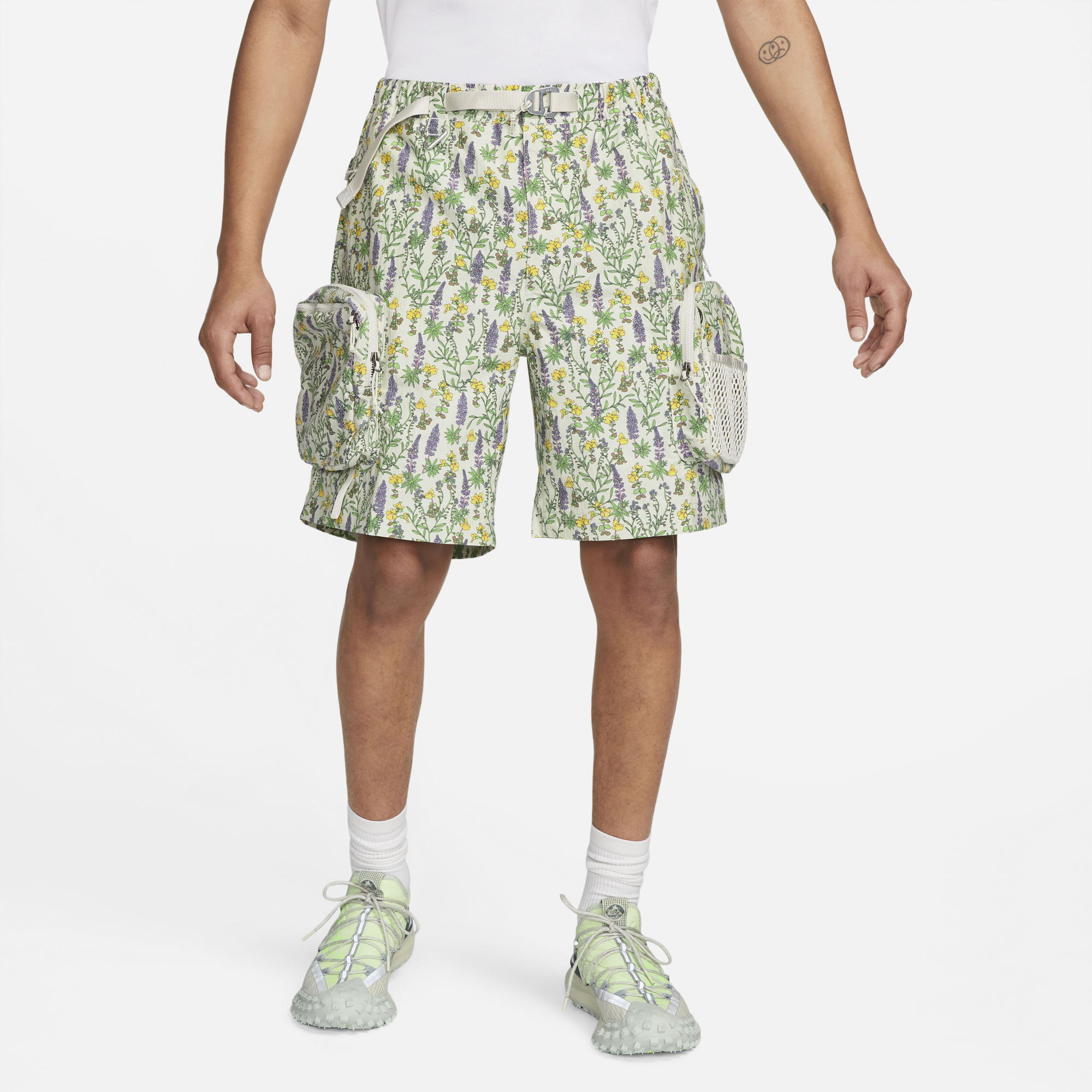 Nike light bone shorts hotsell