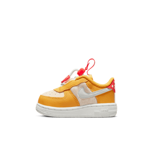 
                  
                    Load image into Gallery viewer, Youth Nike Air Force Toggle SE Toddler &amp;#39;Yellow&amp;#39;
                  
                