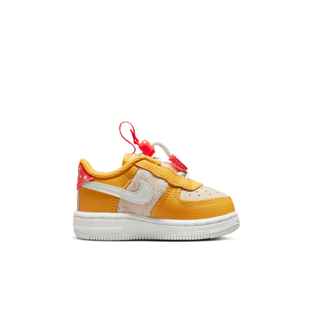 
                  
                    Load image into Gallery viewer, Youth Nike Air Force Toggle SE Toddler &amp;#39;Yellow&amp;#39;
                  
                