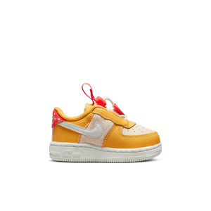 
                  
                    Load image into Gallery viewer, Youth Nike Air Force Toggle SE Toddler &amp;#39;Yellow&amp;#39;
                  
                