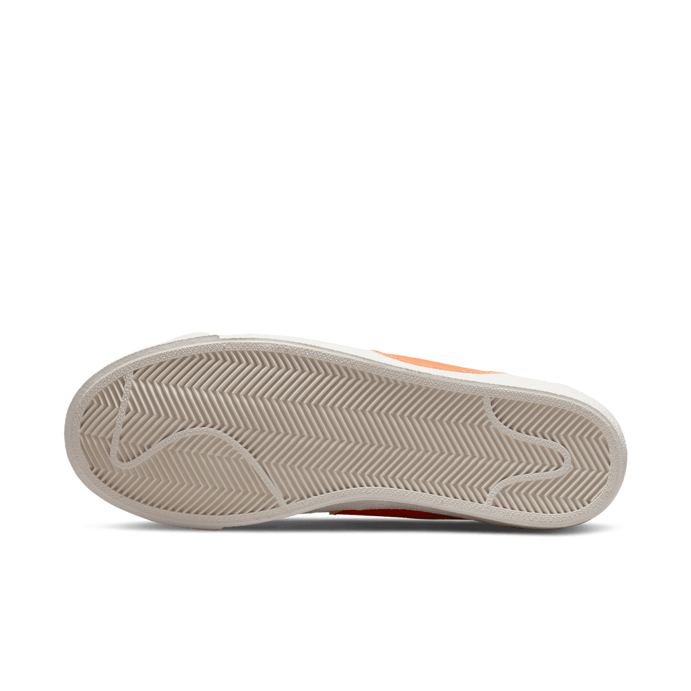 
                  
                    Load image into Gallery viewer, Womens Nike Blazer Low &amp;#39;77 Jumbo &amp;#39;Sail Orange&amp;#39;
                  
                