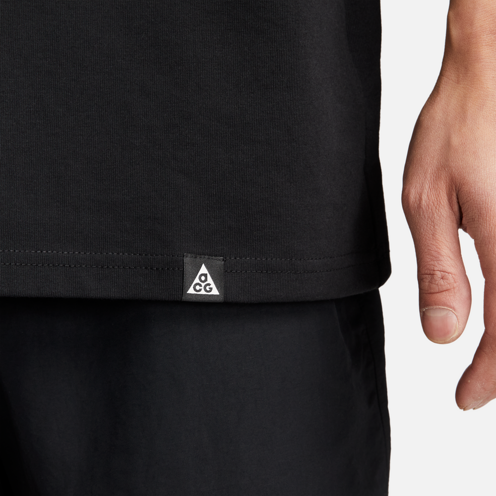 
                  
                    Load image into Gallery viewer, Nike ACG Hike T-Shirt &amp;#39;Black&amp;#39;
                  
                