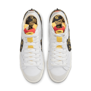 
                  
                    Load image into Gallery viewer, Nike Blazer Mid &amp;#39;77 Jumbo &amp;#39;Floral&amp;#39;
                  
                