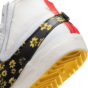 
                  
                    Load image into Gallery viewer, Nike Blazer Mid &amp;#39;77 Jumbo &amp;#39;Floral&amp;#39;
                  
                