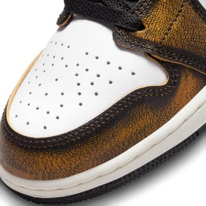 
                  
                    Load image into Gallery viewer, Youth Air Jordan 1 Mid SE (GS) &amp;#39;Orange Wear Away&amp;#39;
                  
                