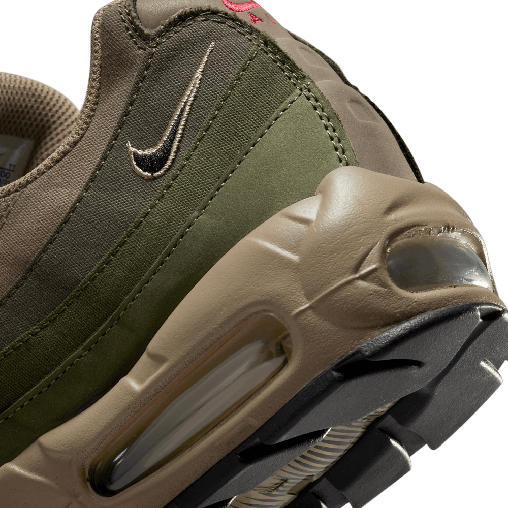 
                  
                    Load image into Gallery viewer, Nike Air Max 95 SE &amp;#39;Matte Olive&amp;#39;
                  
                
