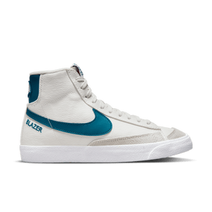 
                  
                    Load image into Gallery viewer, Women&amp;#39;s Nike Blazer Mid &amp;#39;77 &amp;#39;Athletic Club&amp;#39;
                  
                