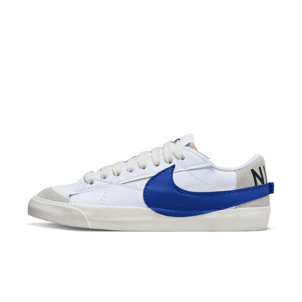
                  
                    Load image into Gallery viewer, Nike Blazer Low 77&amp;#39; Jumbo &amp;#39;Royal&amp;#39;
                  
                