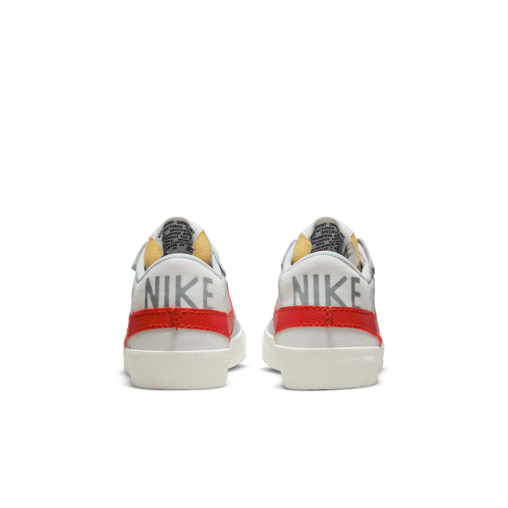 
                  
                    Load image into Gallery viewer, Nike Blazer Low 77&amp;#39; Jumbo &amp;#39;Red&amp;#39;
                  
                