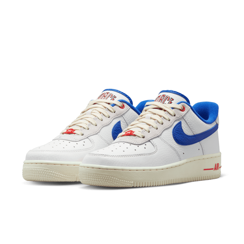 
                  
                    Load image into Gallery viewer, Womens Nike Air Force 1 &amp;#39;07 LX &amp;#39;Command Force&amp;#39;
                  
                