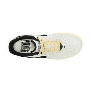 
                  
                    Load image into Gallery viewer, Womens Nike Air Force 1 &amp;#39;07 LX &amp;#39;Command Force&amp;#39;
                  
                