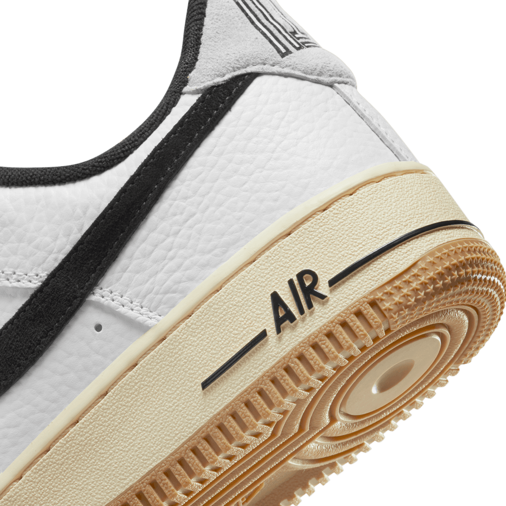 
                  
                    Load image into Gallery viewer, Womens Nike Air Force 1 &amp;#39;07 LX &amp;#39;Command Force&amp;#39;
                  
                
