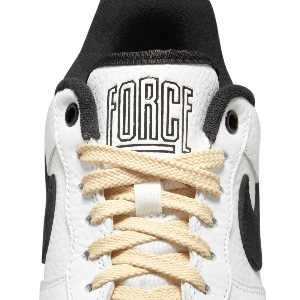 
                  
                    Load image into Gallery viewer, Womens Nike Air Force 1 &amp;#39;07 LX &amp;#39;Command Force&amp;#39;
                  
                