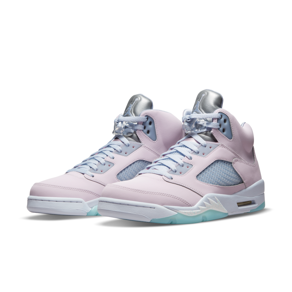 
                  
                    Load image into Gallery viewer, Air Jordan 5 SE &amp;#39;Regal Pink&amp;#39;
                  
                