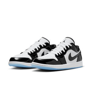
                  
                    Load image into Gallery viewer, Air Jordan 1 Low SE &amp;#39;Concord&amp;#39;
                  
                