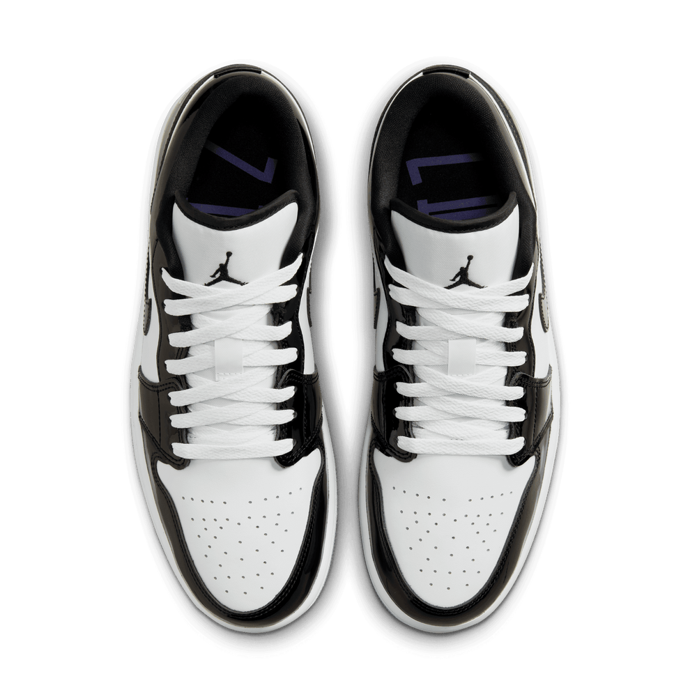 
                  
                    Load image into Gallery viewer, Air Jordan 1 Low SE &amp;#39;Concord&amp;#39;
                  
                