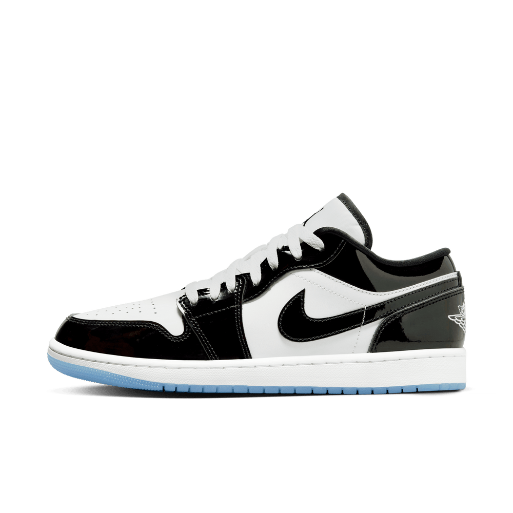 
                  
                    Load image into Gallery viewer, Air Jordan 1 Low SE &amp;#39;Concord&amp;#39;
                  
                