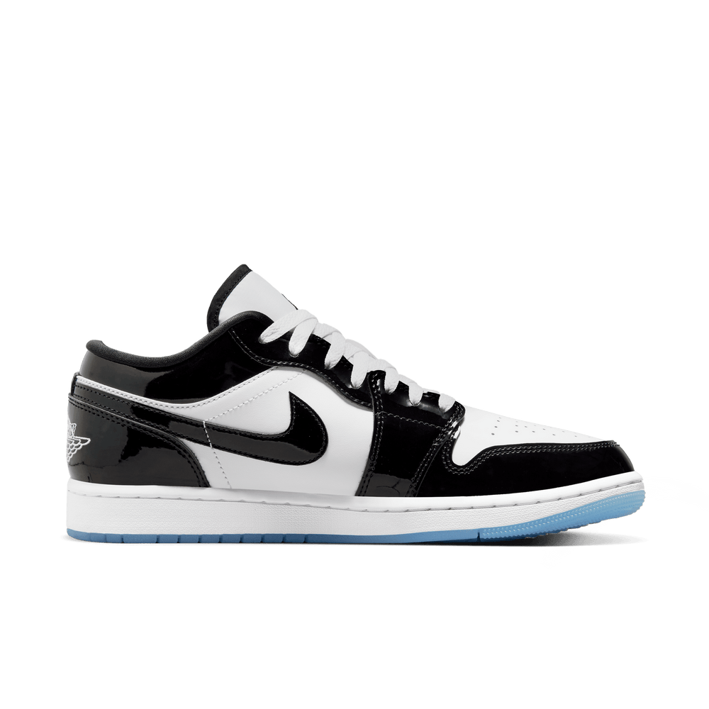 
                  
                    Load image into Gallery viewer, Air Jordan 1 Low SE &amp;#39;Concord&amp;#39;
                  
                