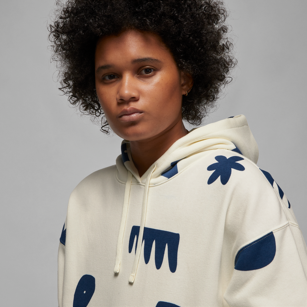 
                  
                    Load image into Gallery viewer, Womens Jordan Artist Series x Mia Lee Fleece Hoodie &amp;#39;Sail&amp;#39;
                  
                