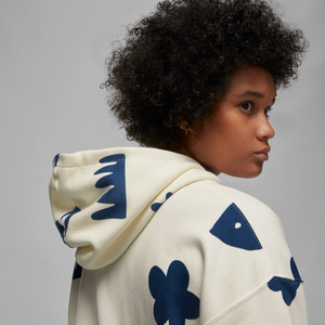 
                  
                    Load image into Gallery viewer, Womens Jordan Artist Series x Mia Lee Fleece Hoodie &amp;#39;Sail&amp;#39;
                  
                