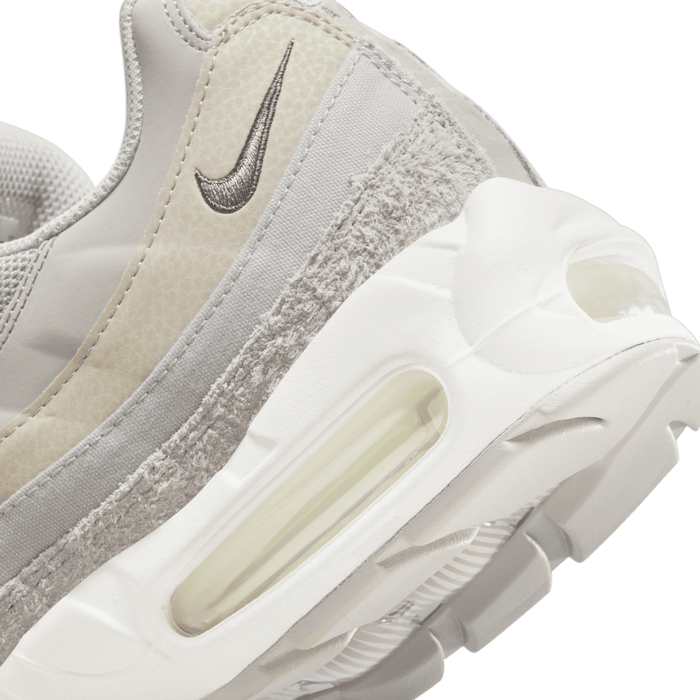 
                  
                    Load image into Gallery viewer, Nike Air Max 95 SE &amp;#39;Cobblestone&amp;#39;
                  
                