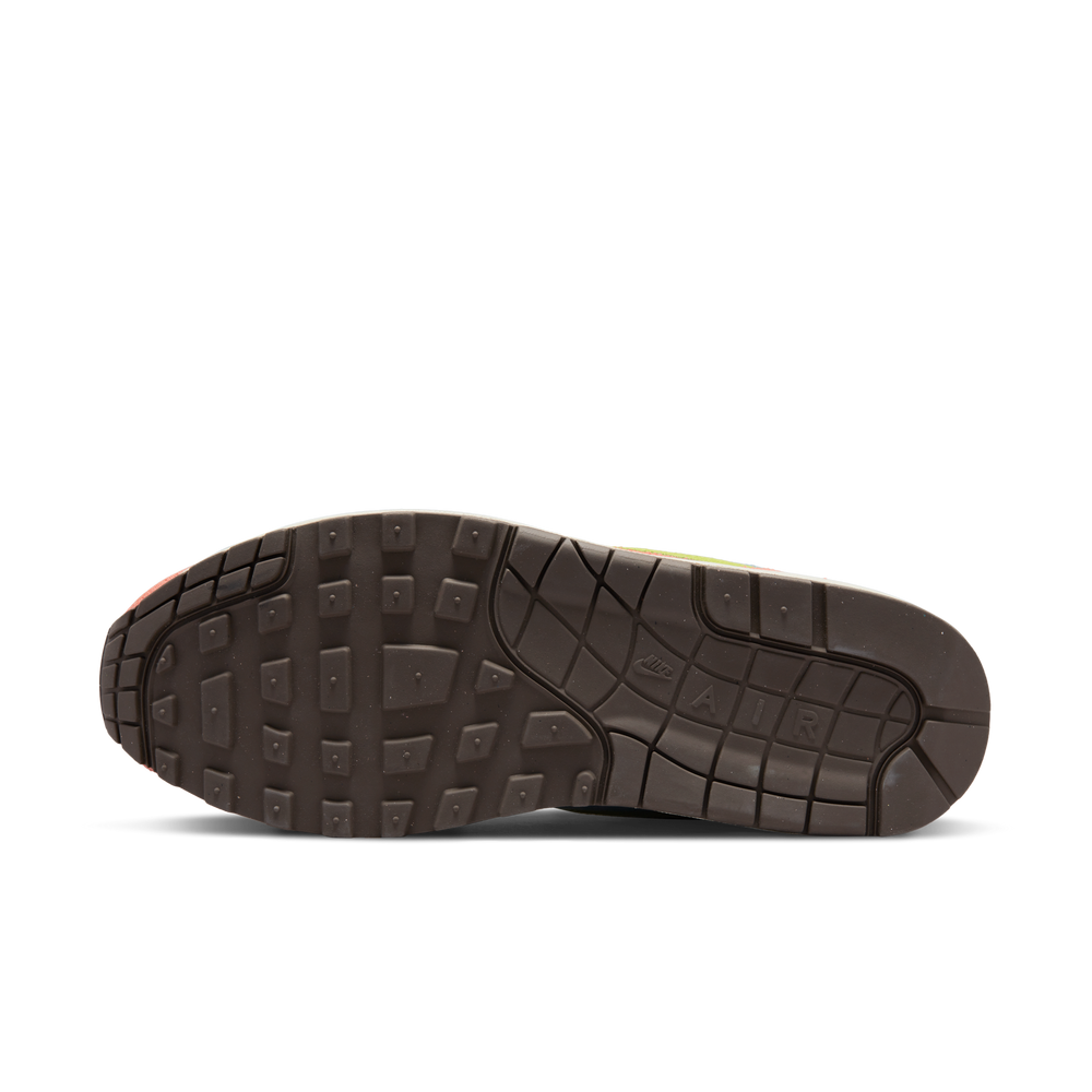 
                  
                    Load image into Gallery viewer, Nike Air Max 1 &amp;#39;Light Matter&amp;#39;
                  
                