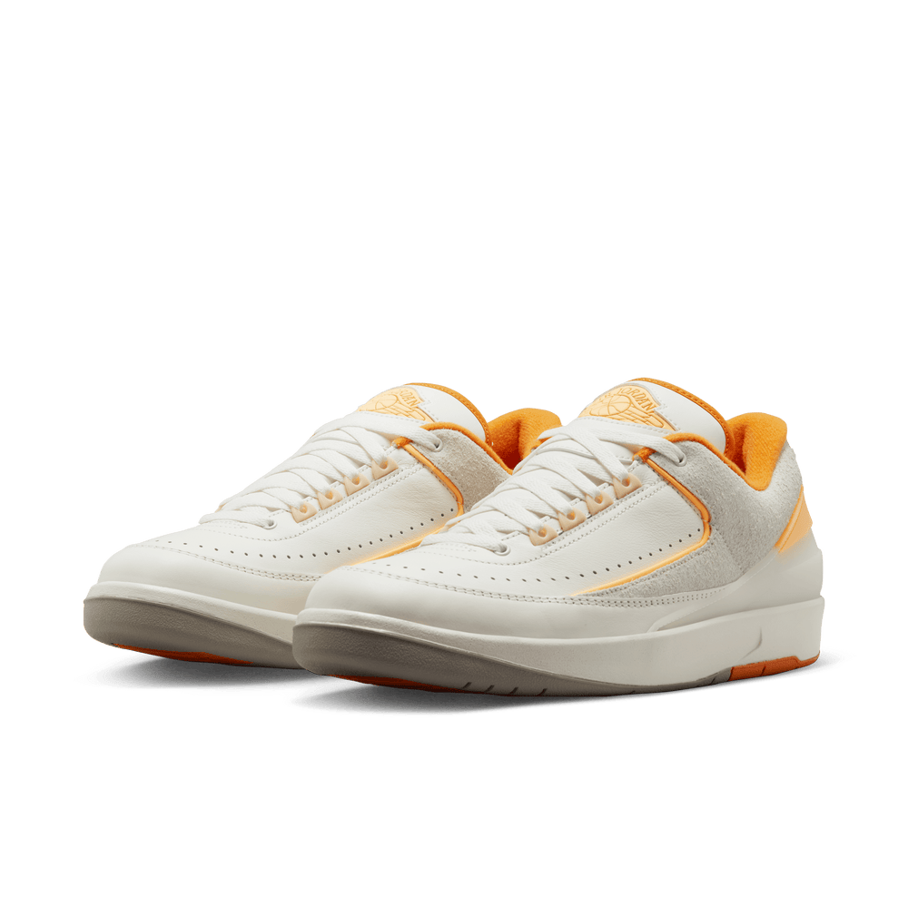 
                  
                    Load image into Gallery viewer, Air Jordan 2 Retro Low Craft &amp;#39;Melon Tint&amp;#39;
                  
                