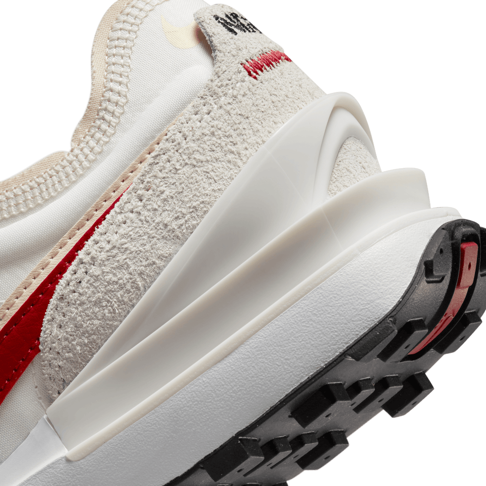 
                  
                    Load image into Gallery viewer, Womens Nike Waffle 1 SE &amp;#39;Sail&amp;#39;
                  
                