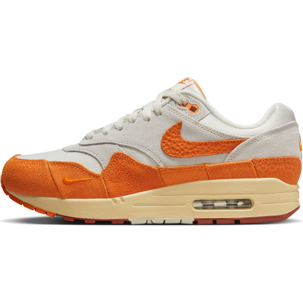 
                  
                    Load image into Gallery viewer, Womens Nike Air Max 1 &amp;#39;Magma Orange&amp;#39;
                  
                