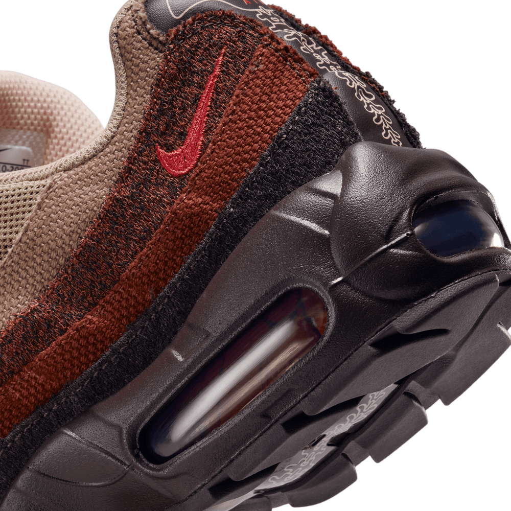 
                  
                    Load image into Gallery viewer, Womens Nike Air Max 95 &amp;#39;Anatomy&amp;#39;
                  
                