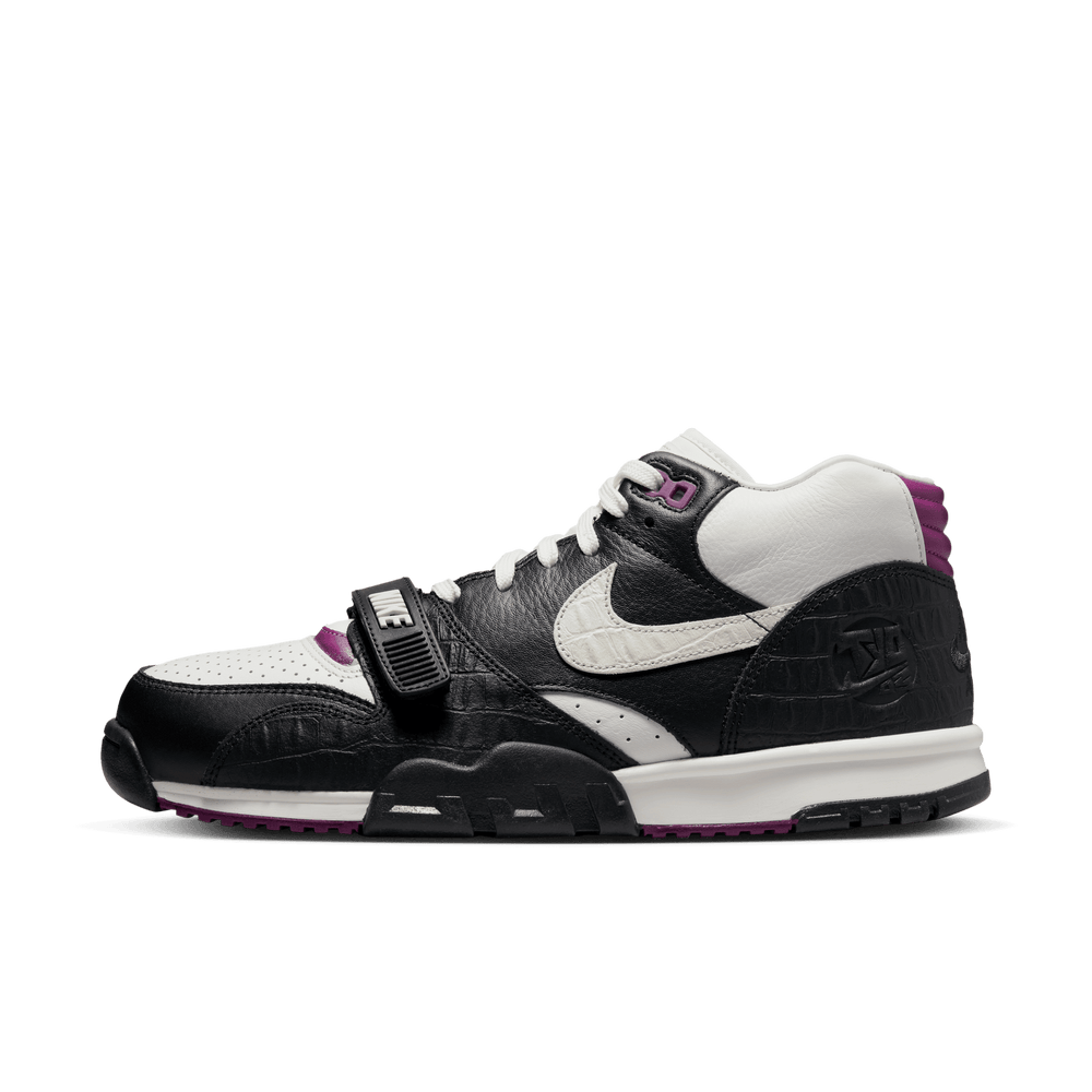 
                  
                    Load image into Gallery viewer, Nike Air Trainer 1 SE &amp;#39;Black&amp;#39;
                  
                