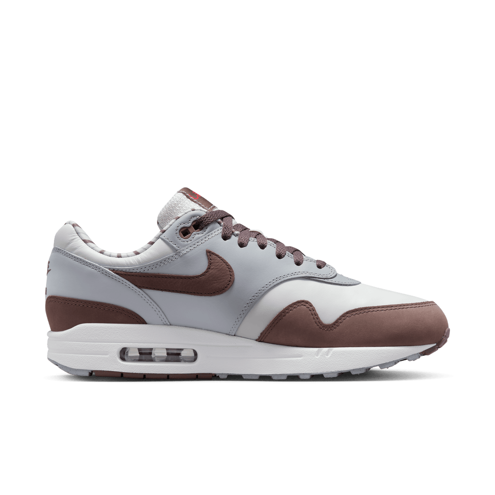 
                  
                    Load image into Gallery viewer, Nike Air Max 1 Premium &amp;#39;Shima Shima&amp;#39;
                  
                