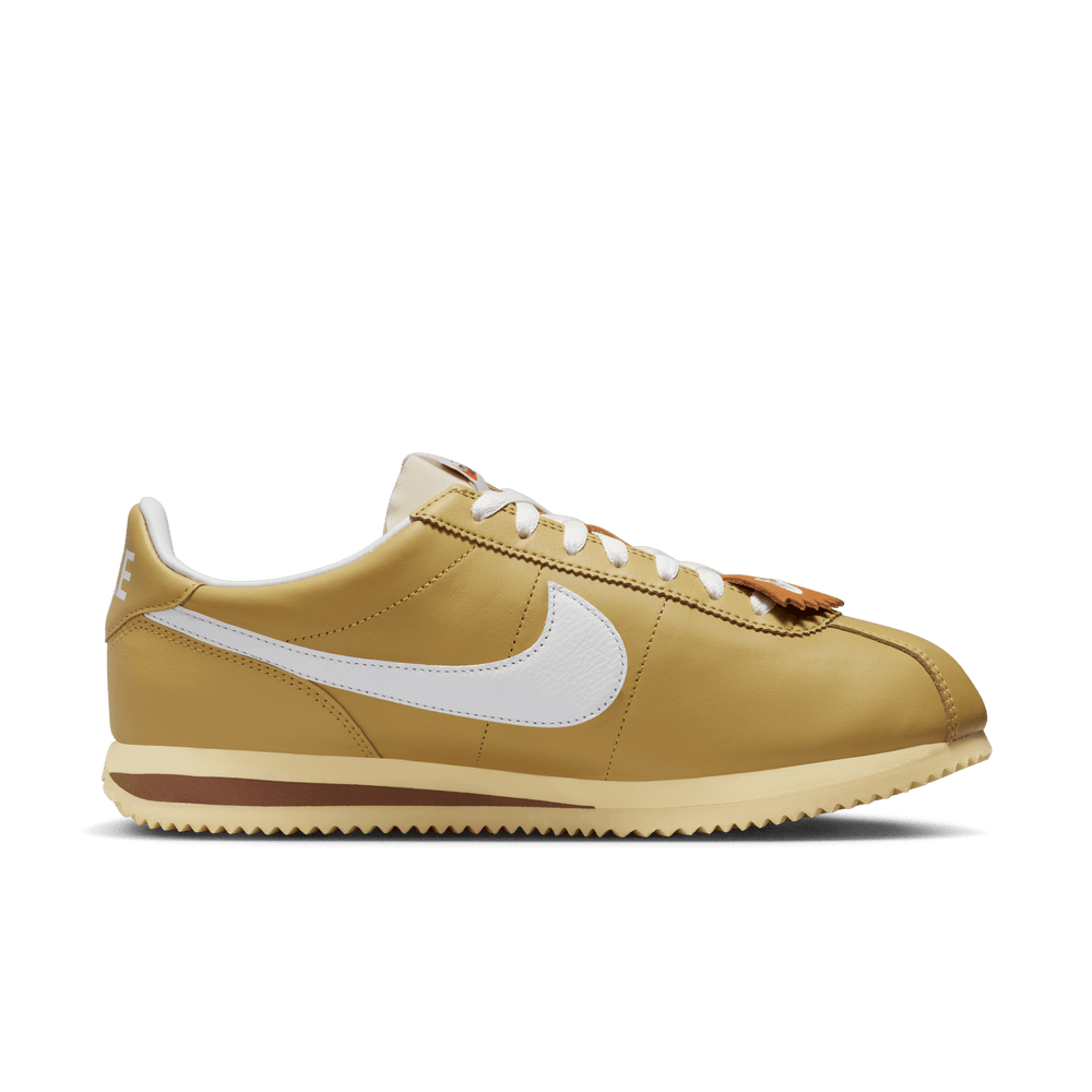 
                  
                    Load image into Gallery viewer, Nike Cortez 23 SE &amp;#39;Wheat Gold&amp;#39;
                  
                