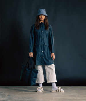 
                  
                    Load image into Gallery viewer, RAINS Curve Jacket &amp;#39;Navy
                  
                