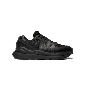 
                  
                    Load image into Gallery viewer, New Balance M5740LL &amp;#39;Black&amp;#39;
                  
                
