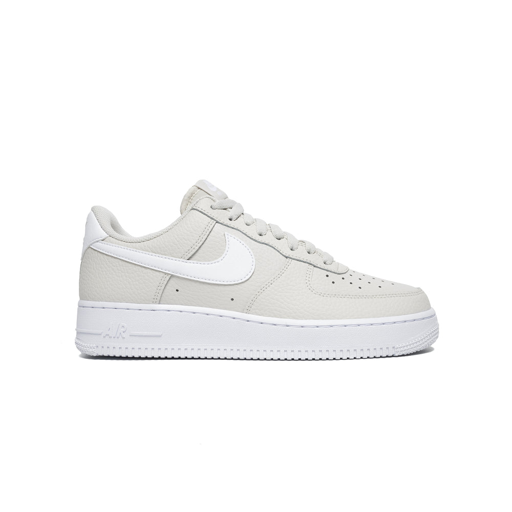 
                  
                    Load image into Gallery viewer, Nike Air Force 1 &amp;#39;07 &amp;#39;Light Bone&amp;#39;
                  
                