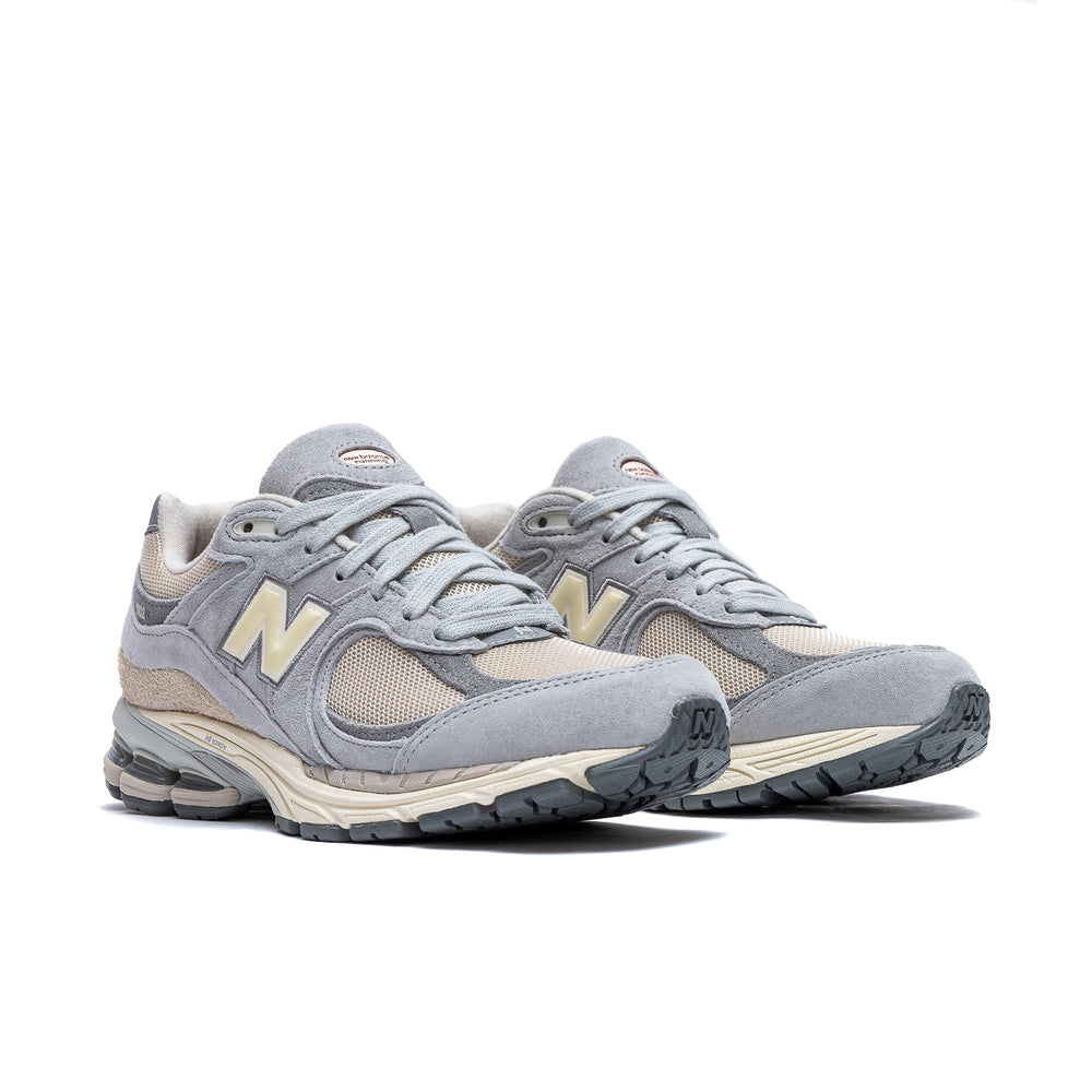
                  
                    Load image into Gallery viewer, New Balance 2002R &amp;#39;Concrete&amp;#39;
                  
                